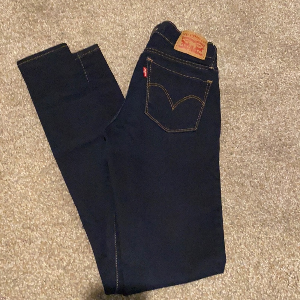 NEW Levi Skinny Jeans